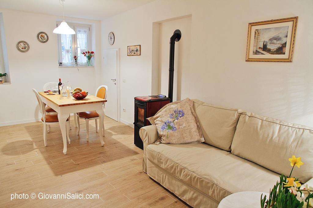 Appartamento Casa Azzurra Menaggio Esterno foto
